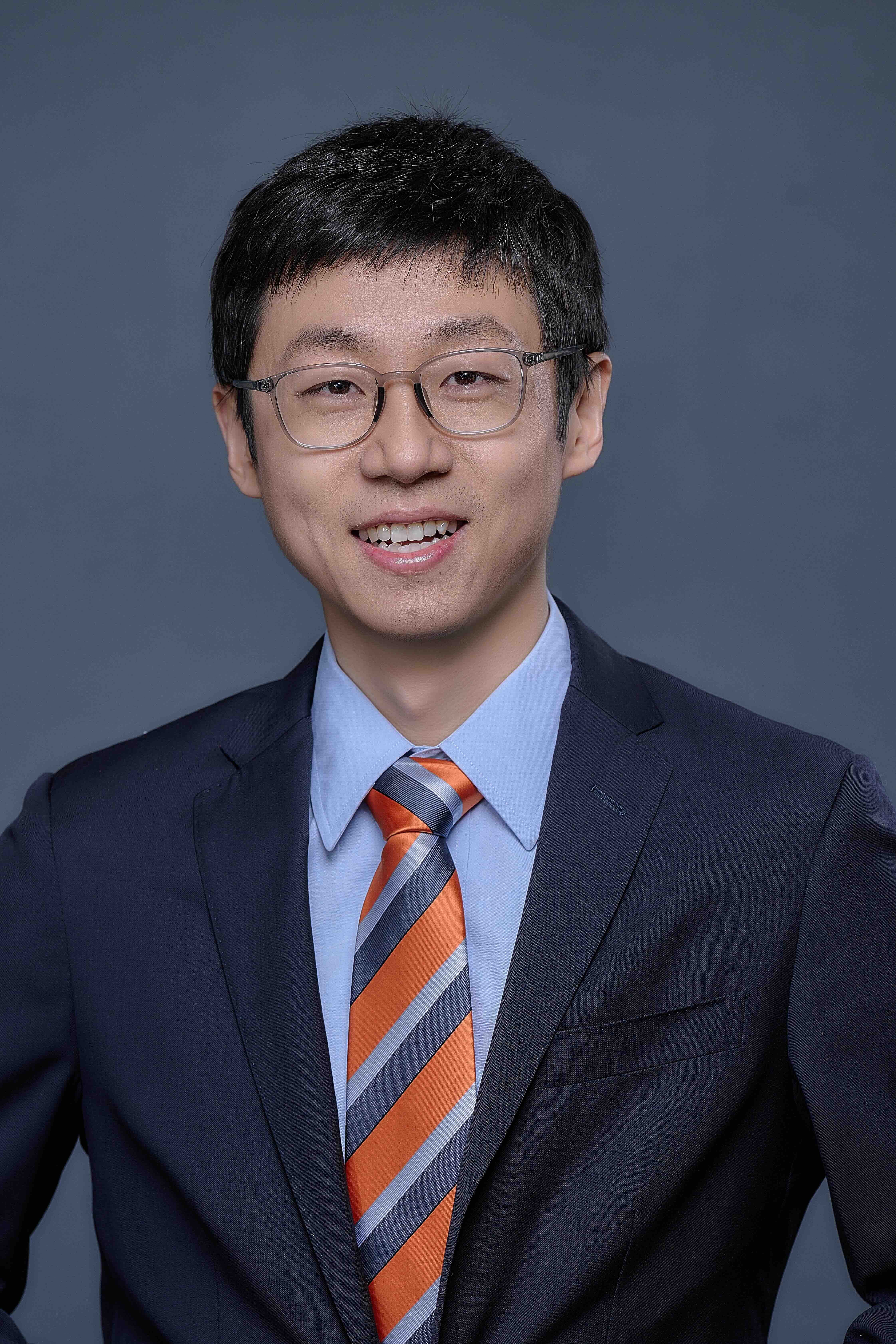 Zongbo Huang